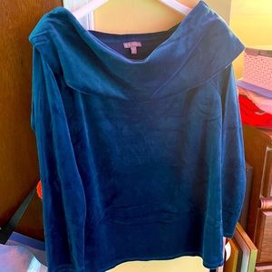 Off-the-shoulder Shirt